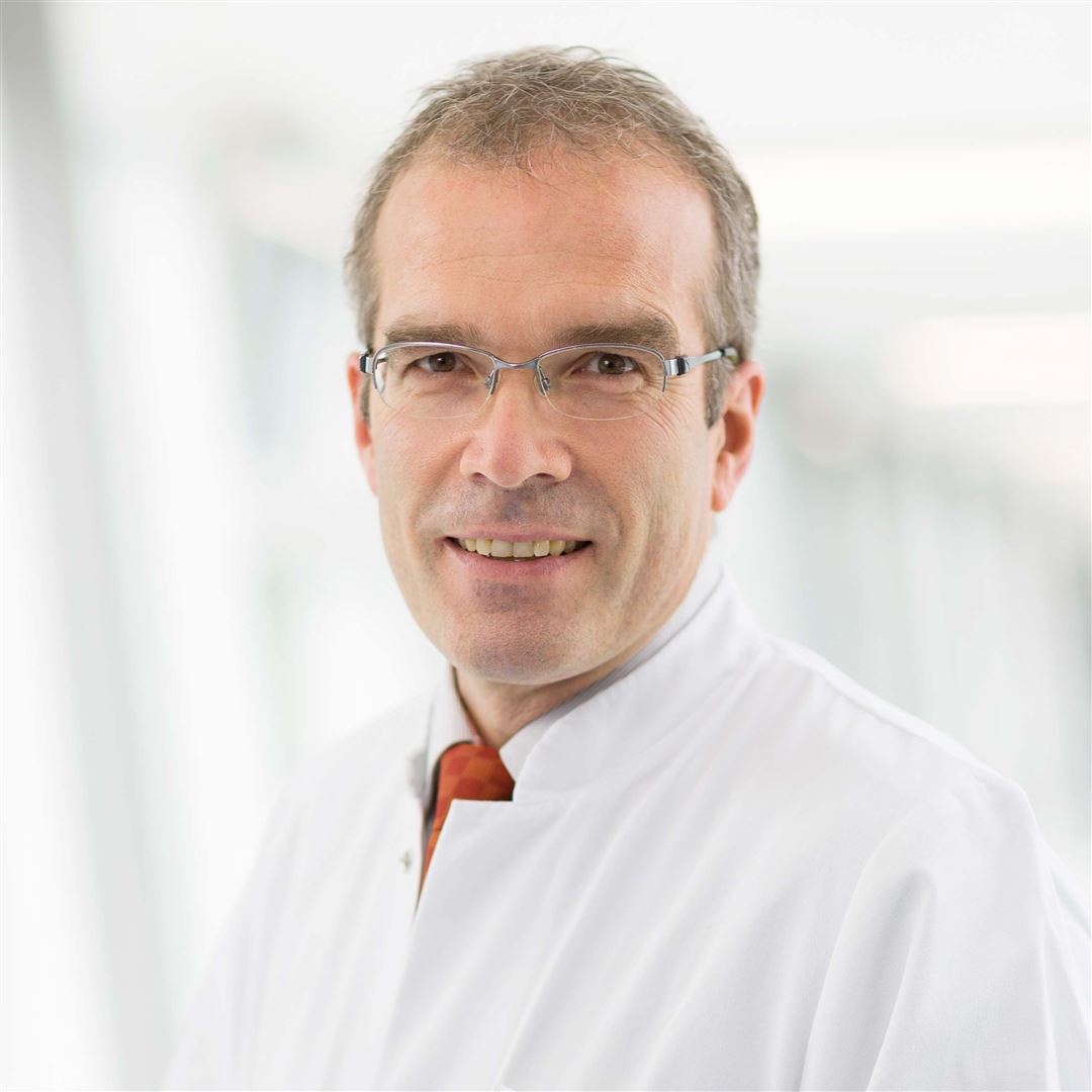 Portrait von Dr. med. Patrik Hartl